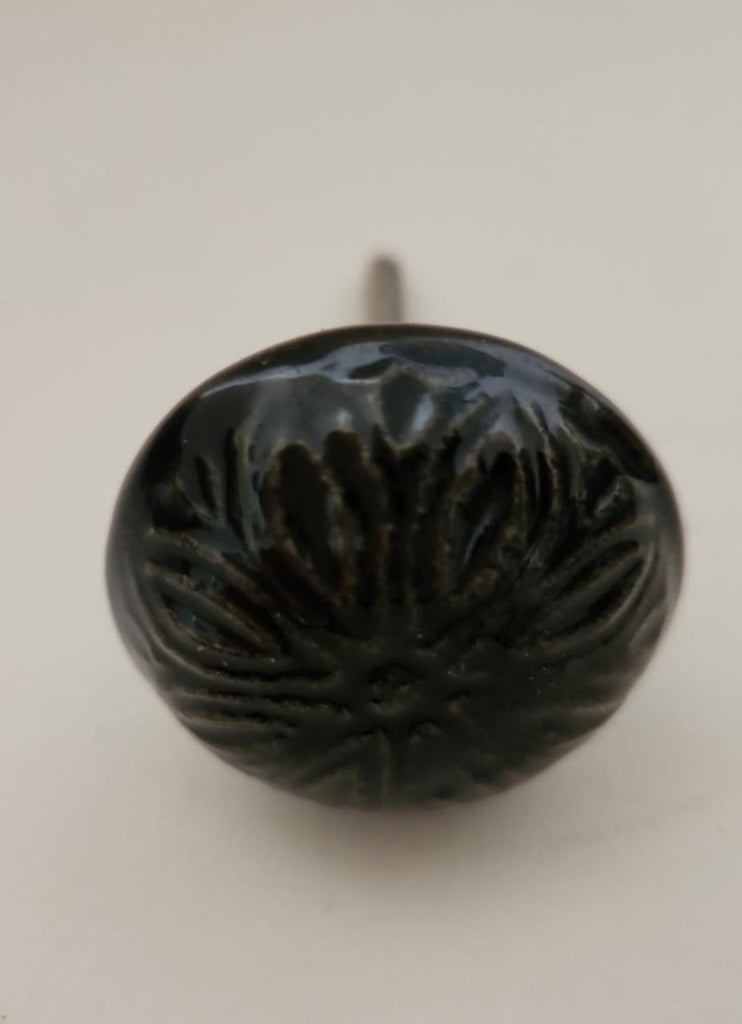 Black porcelain knob